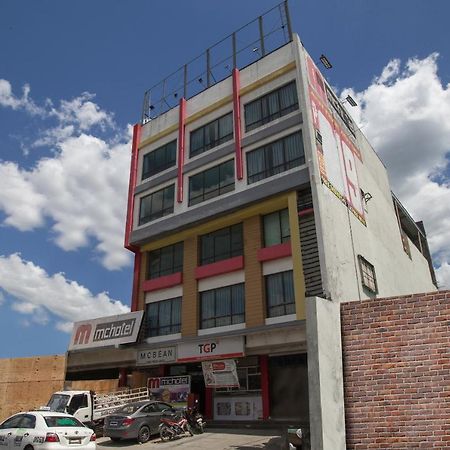 Oyo 666 Mc Hotel Fairview Quezón by Eksteriør bilde