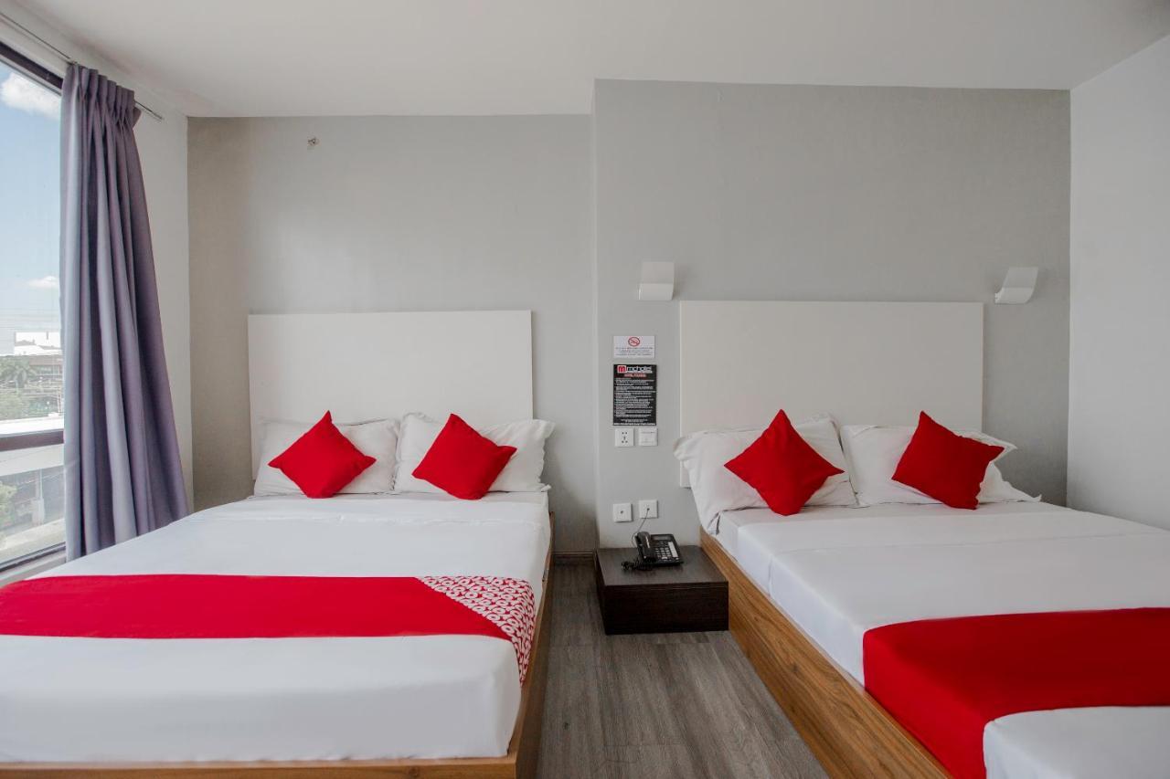Oyo 666 Mc Hotel Fairview Quezón by Eksteriør bilde