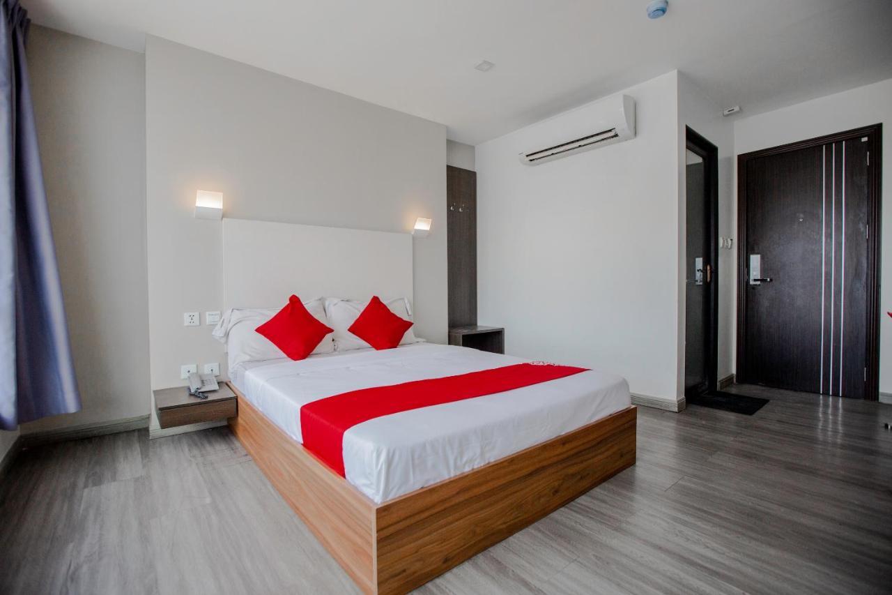 Oyo 666 Mc Hotel Fairview Quezón by Eksteriør bilde